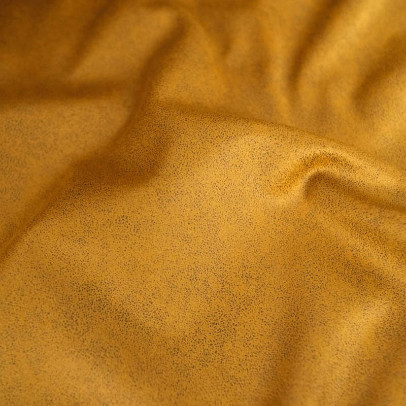 Mustard-Colored Velvet Upholstery - Chill - Maison Klem